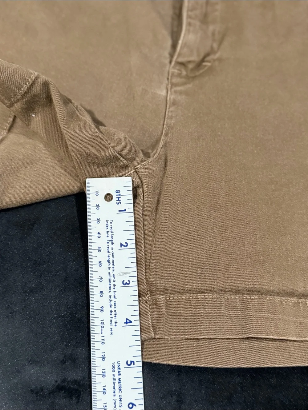 Lee Women’s -Just below the waist -brown khaki short size 8